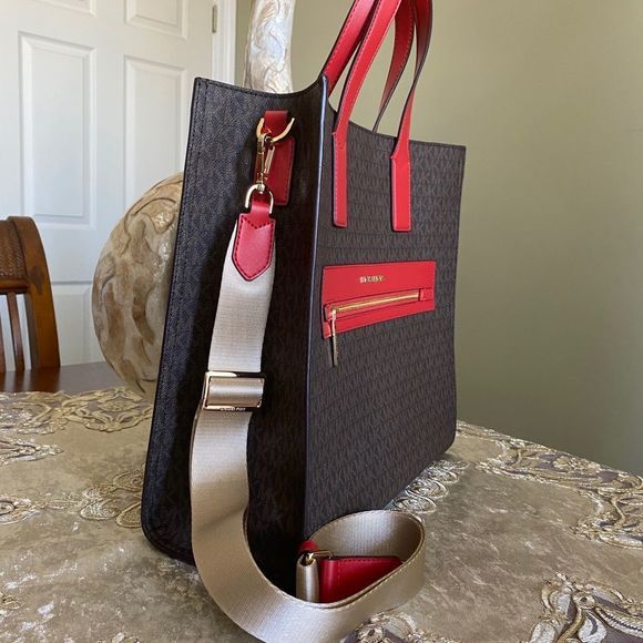 Michael Kors LG tote - Picture 3 of 9